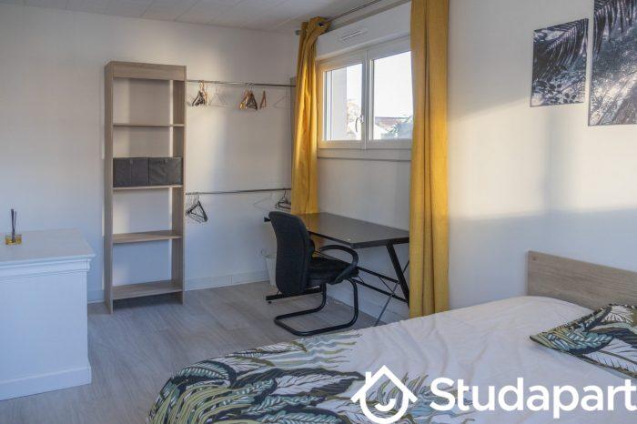 Chambre - 11 m² - 1 pièce