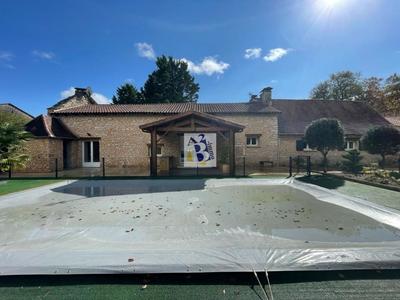 Maison en pierre - 181 m² - 7 pièces