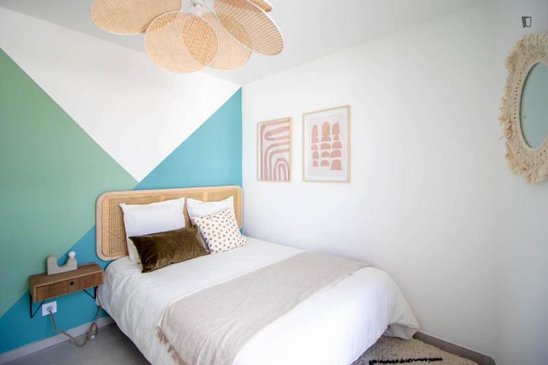 Chambre - 10 m² - 5 pièces