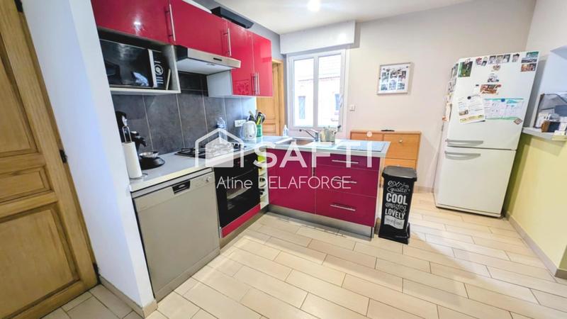 Maison - 260 m² - 10 pièces