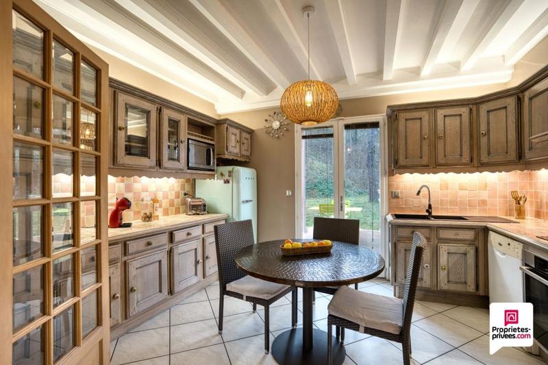 Maison - 295 m² - 5 pièces