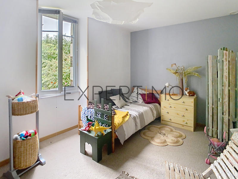 Maison - 159 m² - 7 pièces