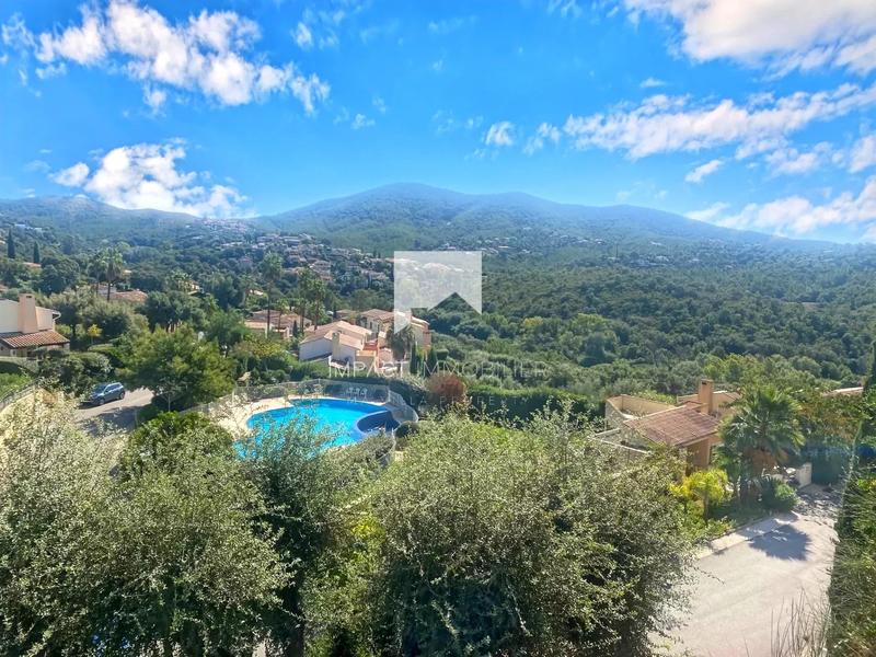 Maison - 112 m² - 4 pièces