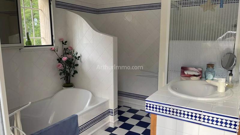 Maison - 160 m² - 5 pièces