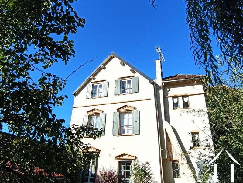 Maison - 215 m² - 6 pièces