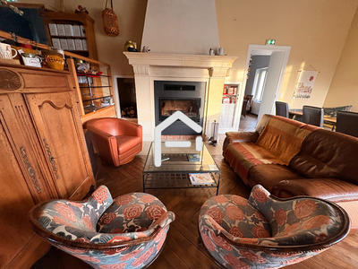 Maison - 180 m² - 6 pièces