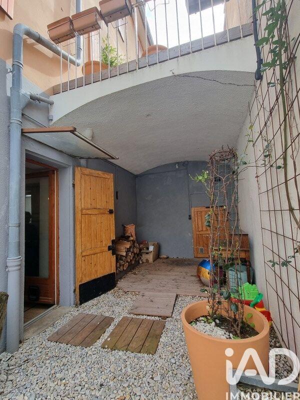 Maison - 236 m² - 8 pièces