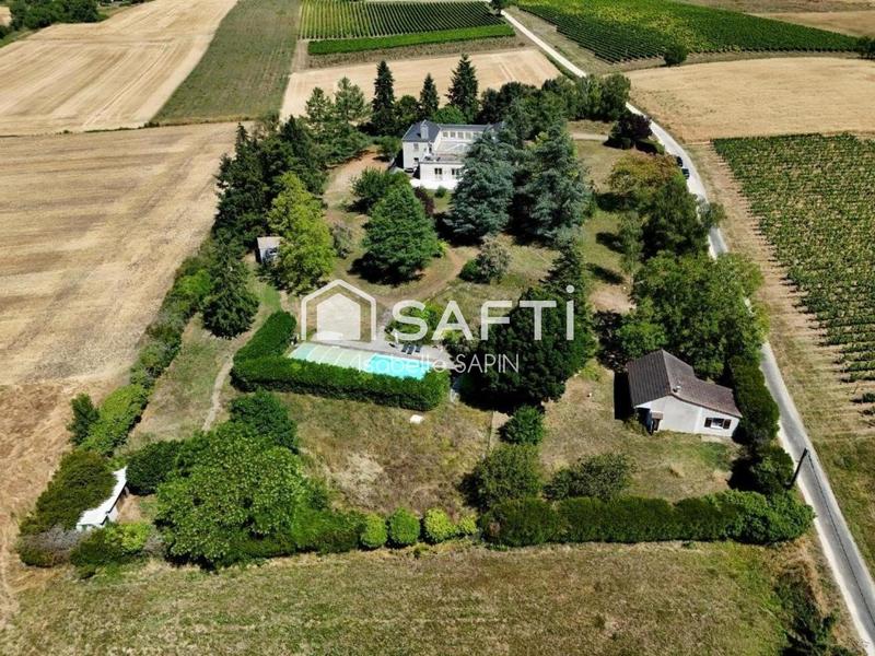 Maison - 522 m² - 8 pièces