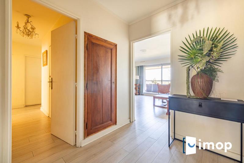 Appartement - 85 m² - 4 pièces