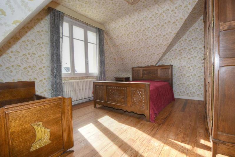 Maison - 142 m² - 8 pièces