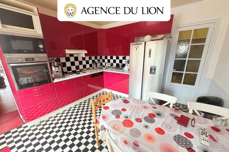 Maison - 102 m² - 4 pièces