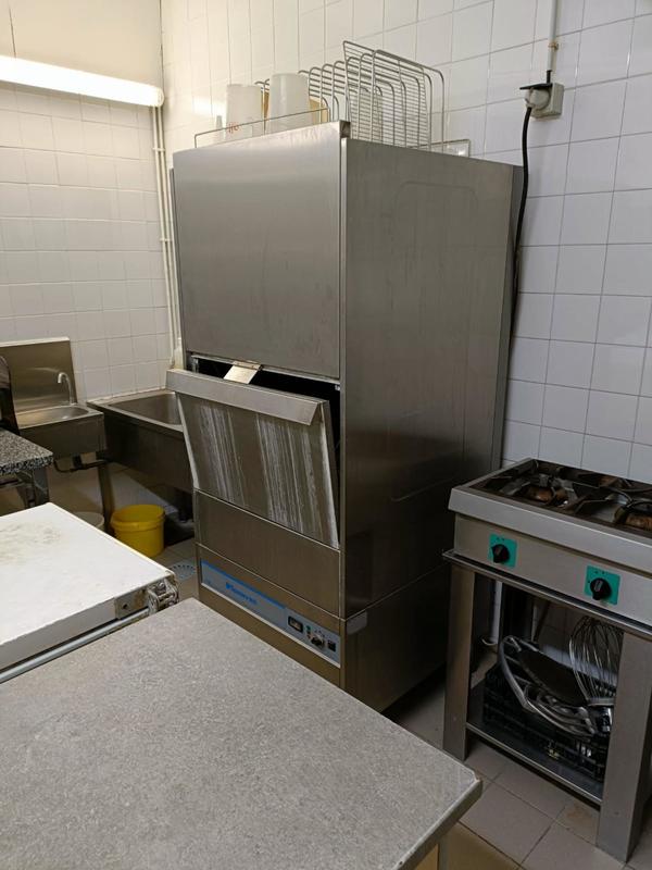 Local commercial - 210 m²