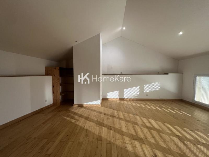 Maison - 180 m² - 5 pièces