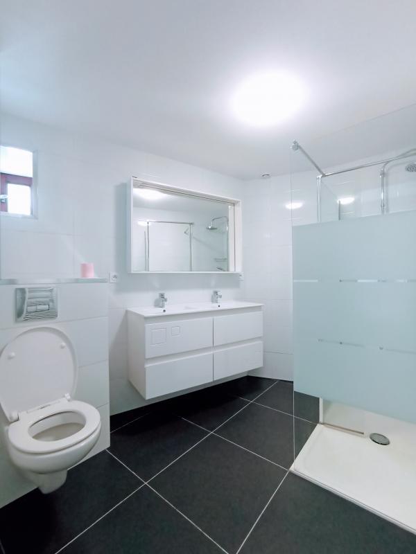 Maison - 99 m² - 5 pièces