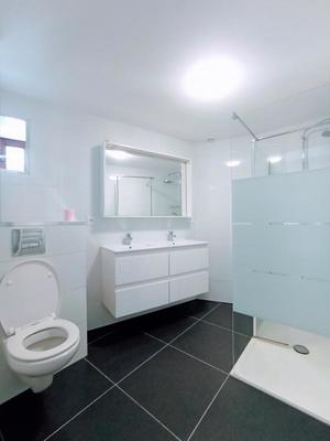 Maison - 99 m² - 5 pièces