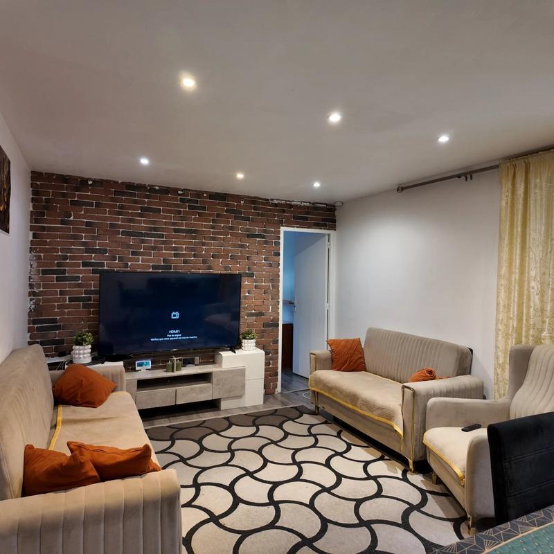 Appartement - 98 m² - 5 pièces