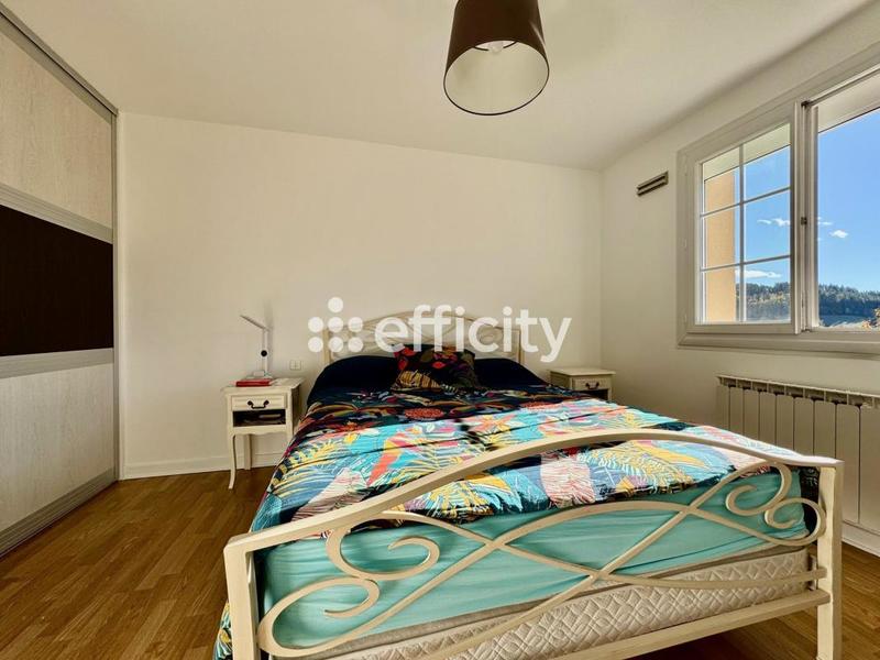 Maison - 160 m² - 8 pièces