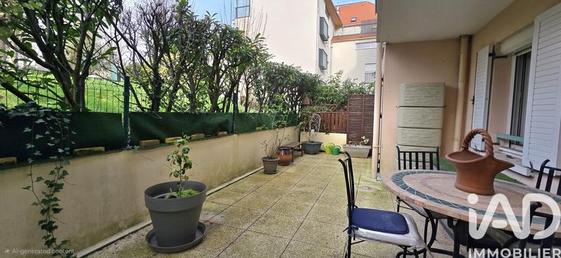 Appartement - 94 m² - 4 pièces