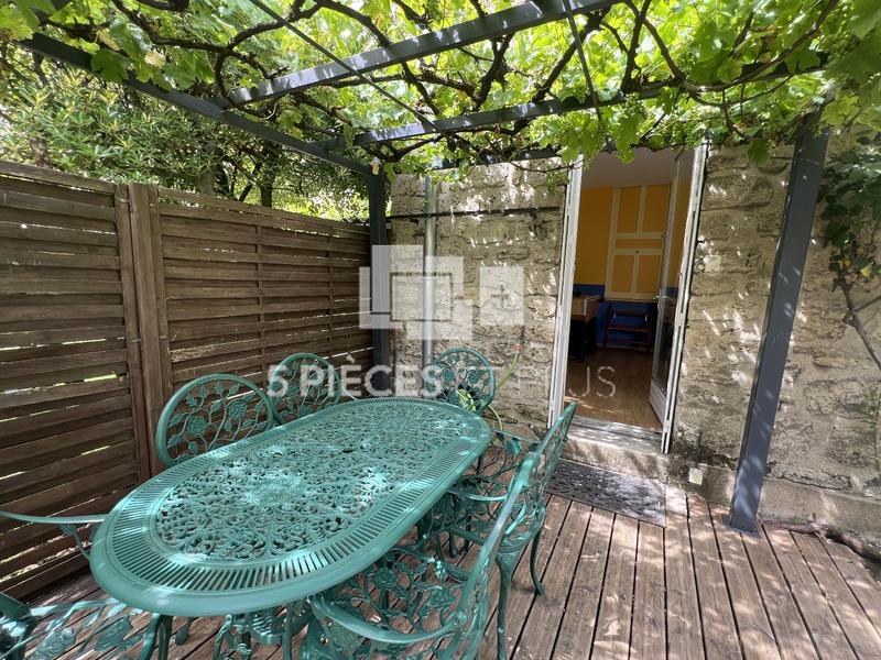 Maison - 200 m² - 7 pièces