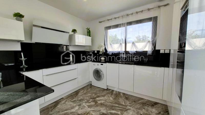 Villa - 100 m² - 4 pièces