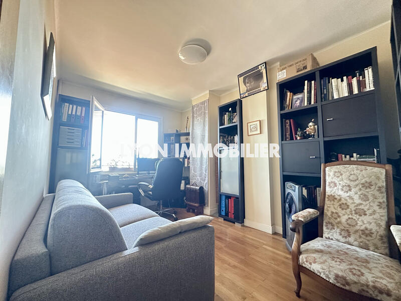 Appartement - 79 m² - 4 pièces