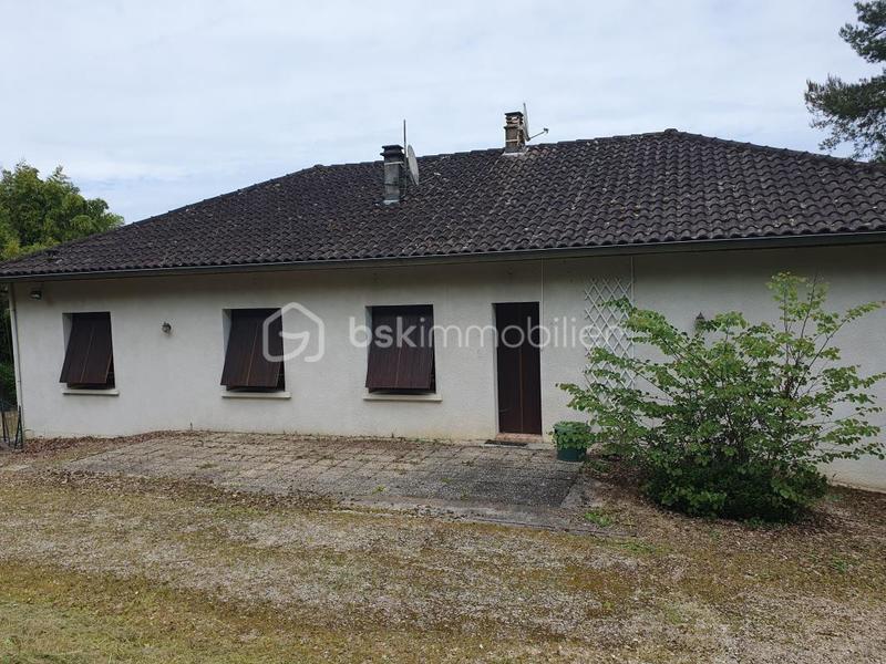 Maison traditionnelle - 146 m² - 6 pièces