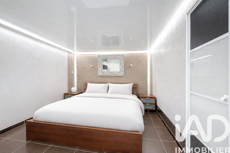 Maison - 260 m² - 8 pièces