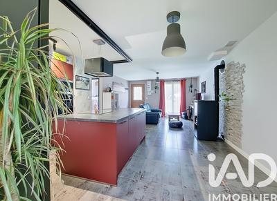 Maison - 74 m² - 5 pièces