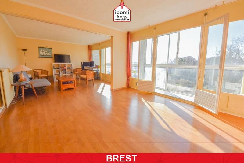 Appartement - 90 m² - 5 pièces