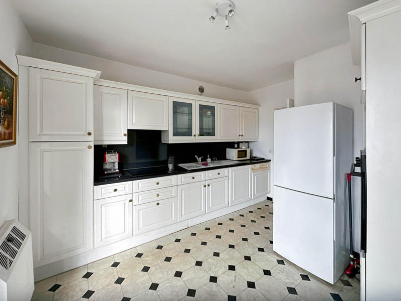 Appartement - 82 m² - 4 pièces