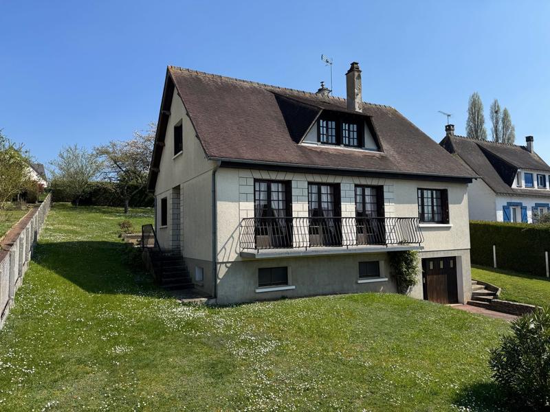 Maison traditionnelle - 123 m² - 6 pièces