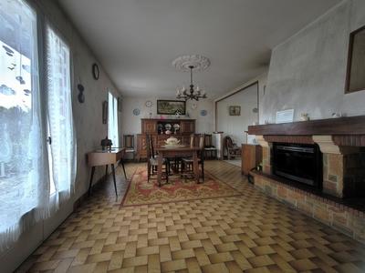 Maison - 89 m² - 5 pièces