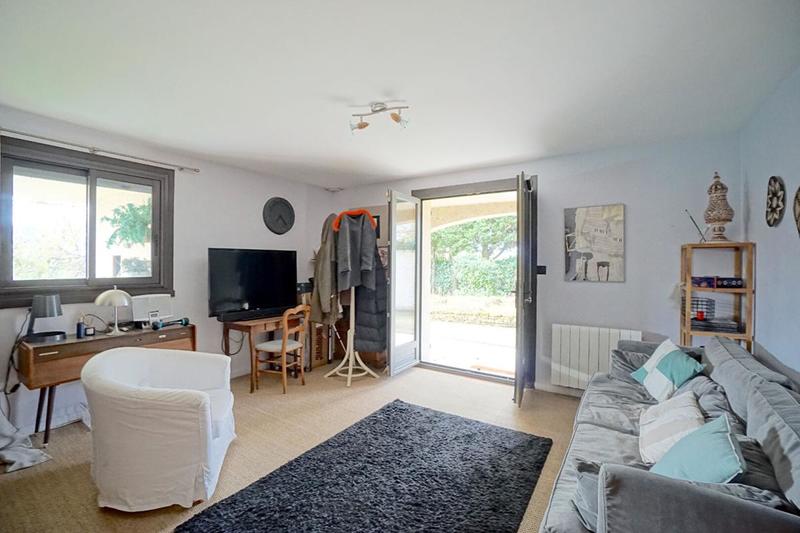 Maison - 180 m² - 9 pièces