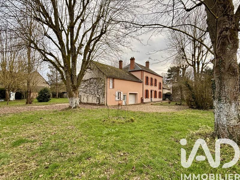 Maison - 252 m² - 10 pièces