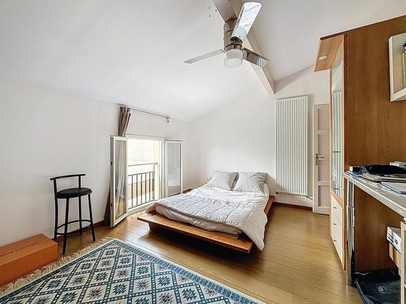 Appartement - 175 m² - 5 pièces