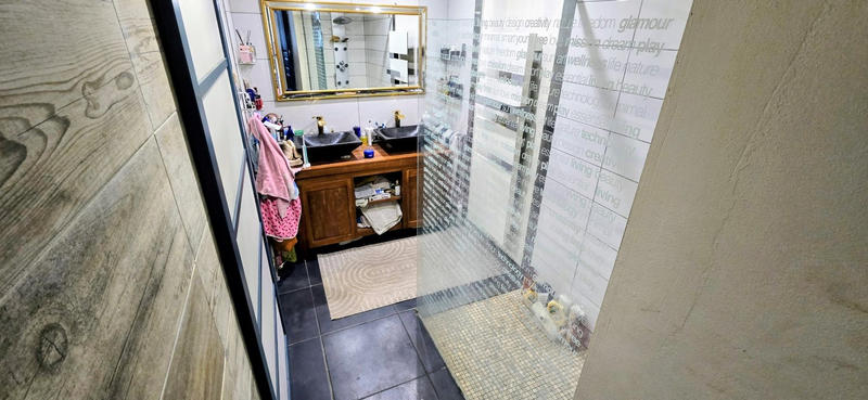 Maison - 84 m² - 5 pièces