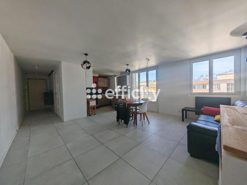 Appartement - 78 m² - 4 pièces