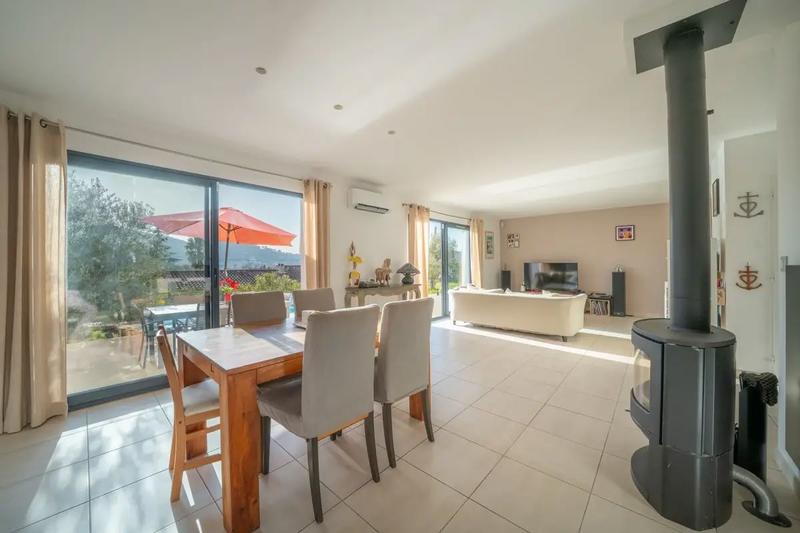 Villa - 110 m² - 4 pièces