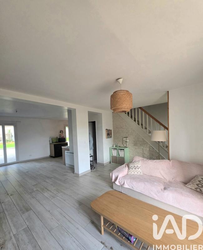 Maison - 157 m² - 9 pièces