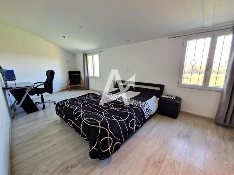 Immeuble - 223 m² - 10 pièces