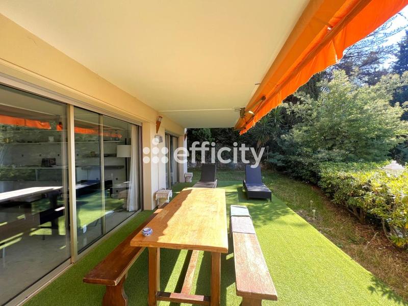 Appartement - 95 m² - 3 pièces