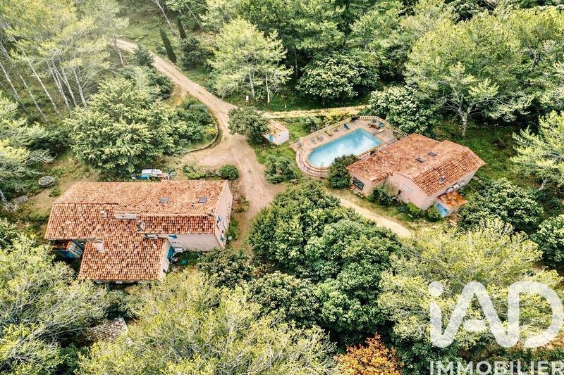 Maison - 172 m² - 8 pièces