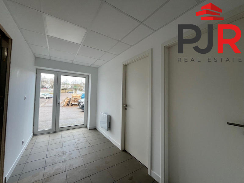 Local d'activités - 285 m²