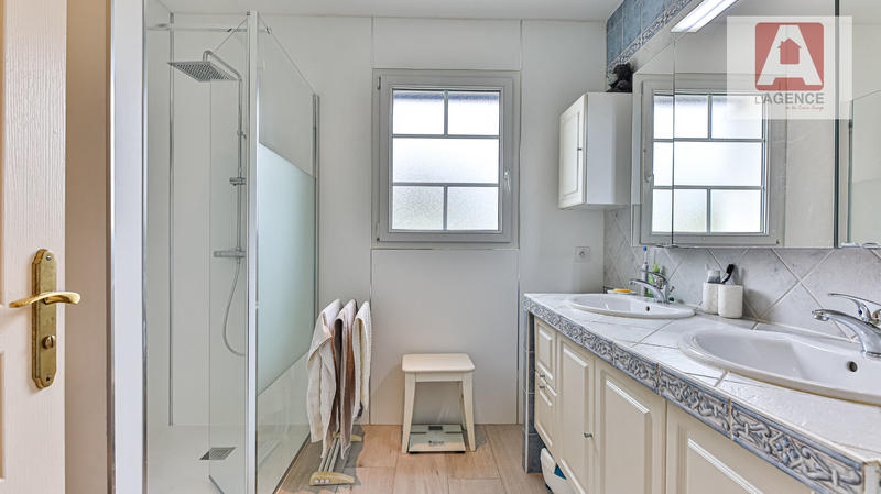 Maison - 134 m² - 5 pièces