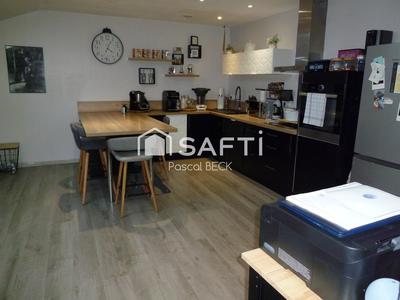 Appartement - 80 m² - 4 pièces