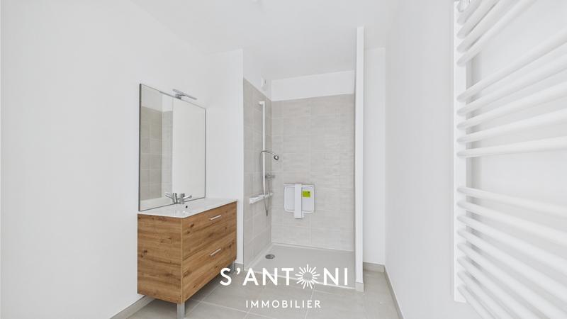 Appartement - 79 m² - 3 pièces