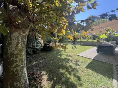 Appartement - 92 m² - 4 pièces