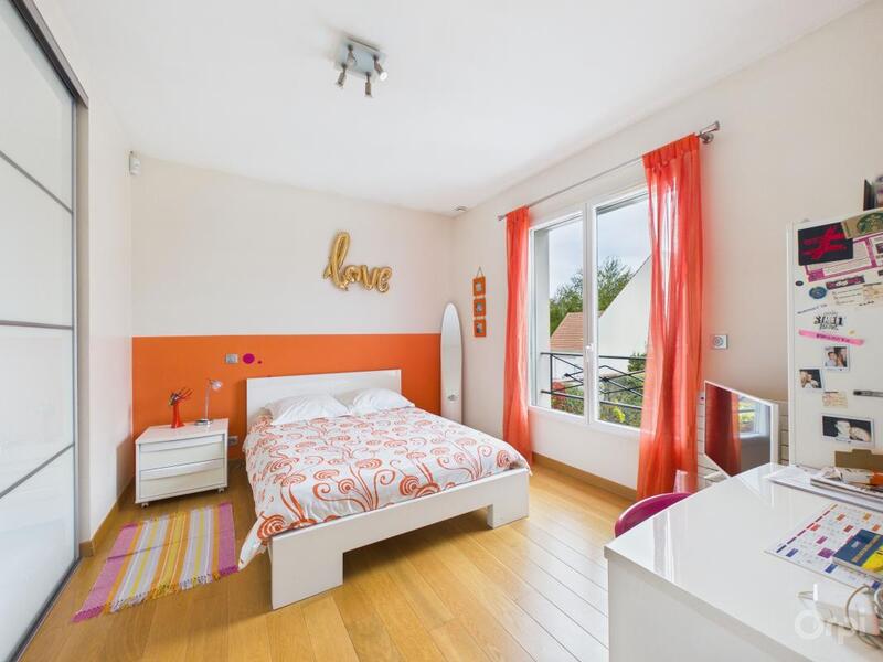 Maison - 350 m² - 8 pièces