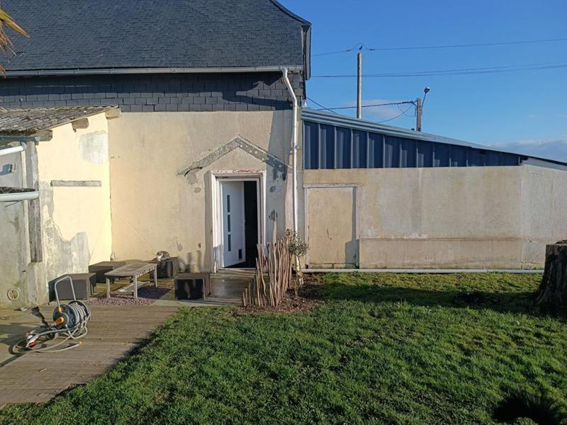 Maison - 250 m² - 6 pièces