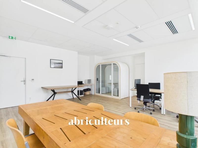 Bureau - 155 m² - 2 pièces